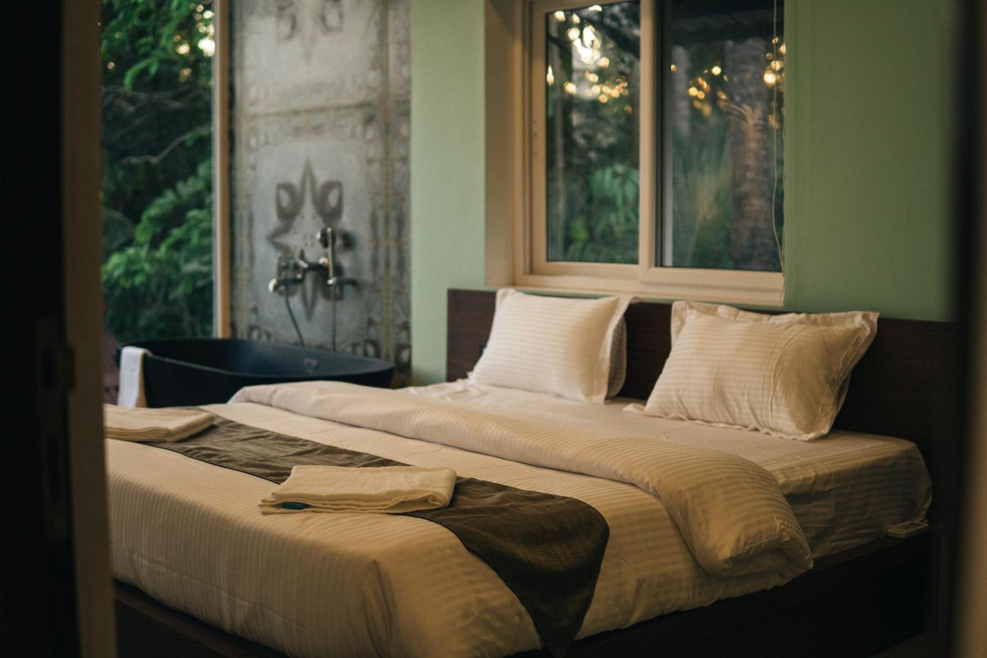 Tranquill Riverside Luxury Cottages With Bathtub, Candolim Eksteriør billede