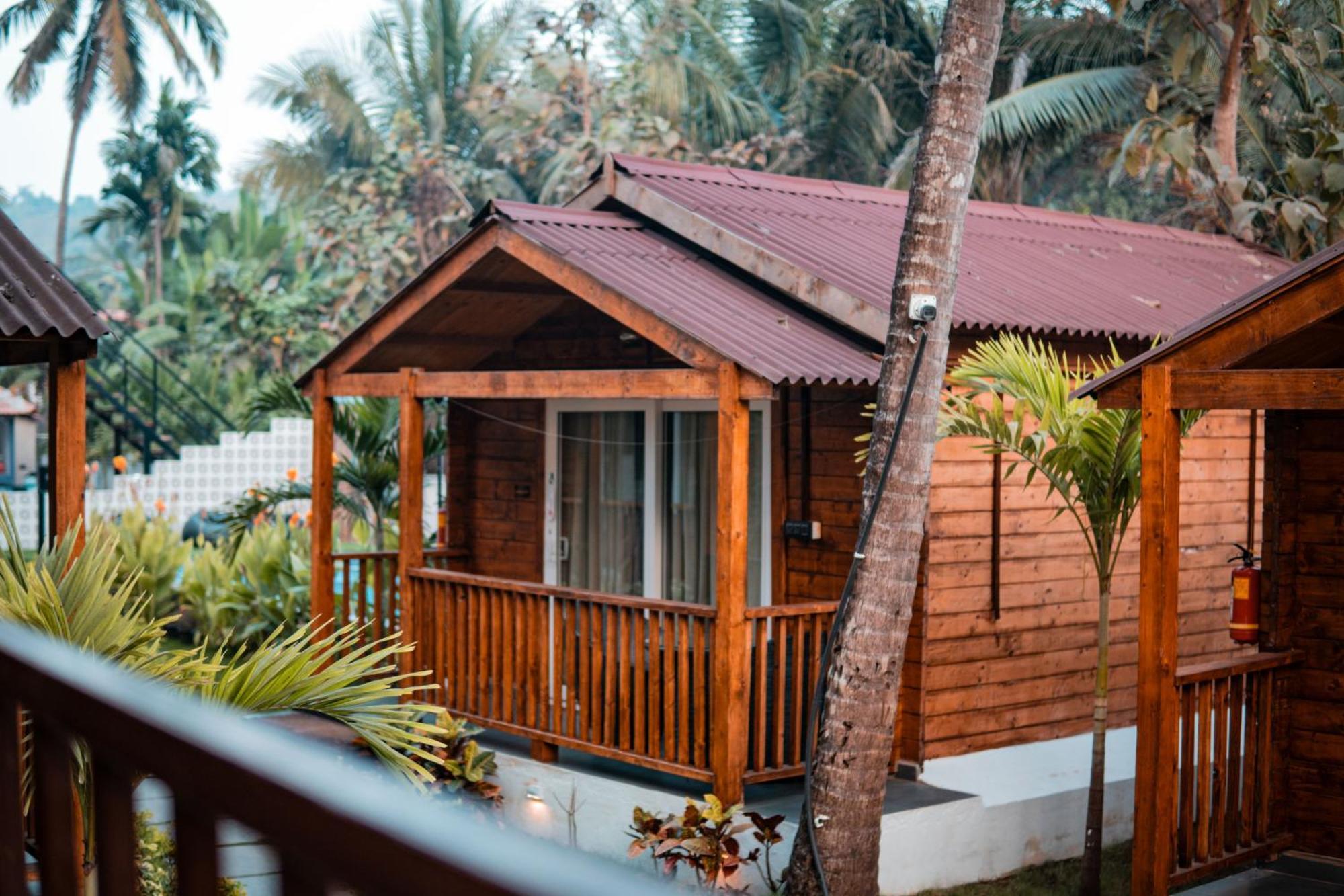 Tranquill Riverside Luxury Cottages With Bathtub, Candolim Eksteriør billede